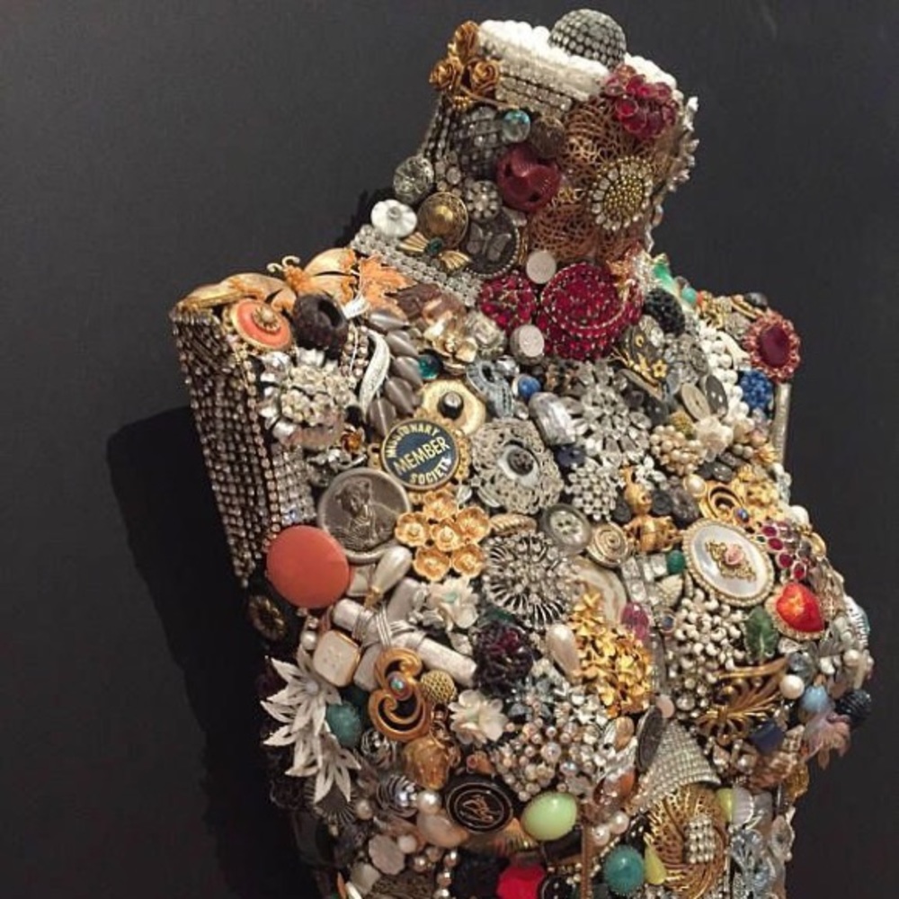 🎨Jeweled Mannequin Made with Gems & Pearls💎